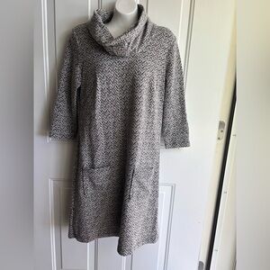 Perceptions New York size 8 sweater style dress with cowl, pockets, 3/4 sleeves
